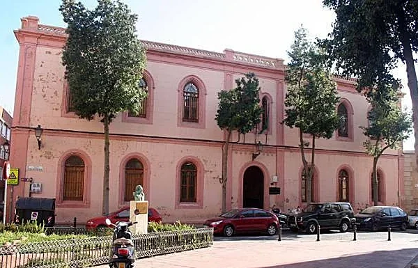 UNED