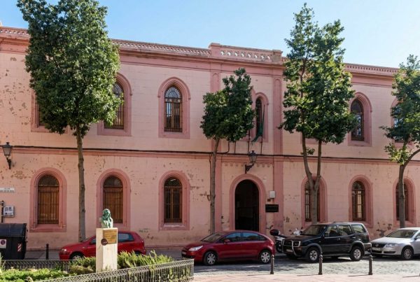uned
