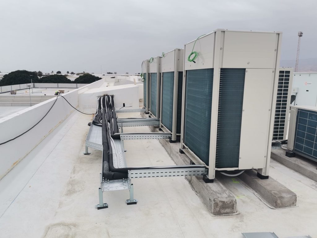 Climatización, Ventilación y ACS en Complejo Deportivo UAL (Almería)