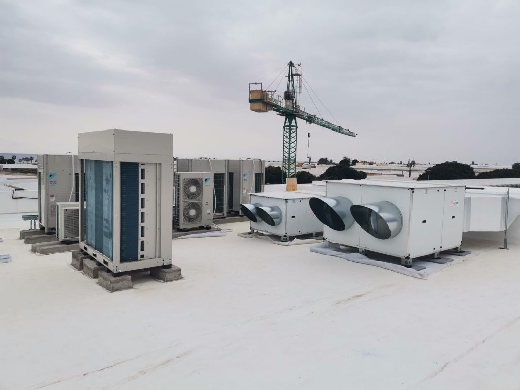 Climatización, Ventilación y ACS en Complejo Deportivo UAL (Almería)