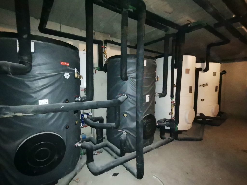 Climatización, Ventilación y ACS en Complejo Deportivo UAL (Almería)